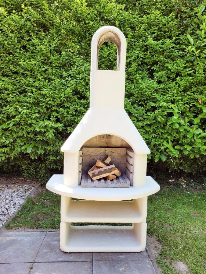 Bohemian Wellness Met Hottub & Sauna Ewijk Exterior photo